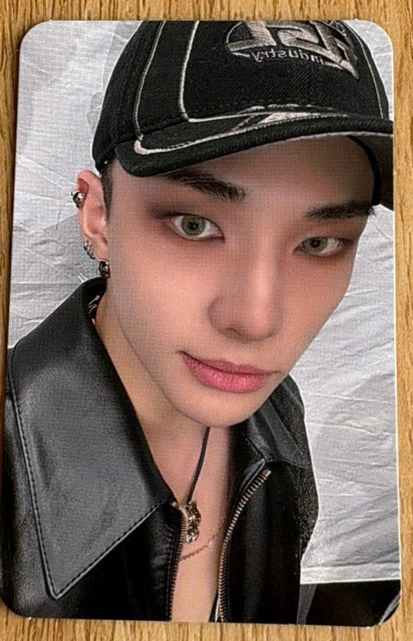 STRAY KIDS - ROCK-STAR Soundwave POB photo card